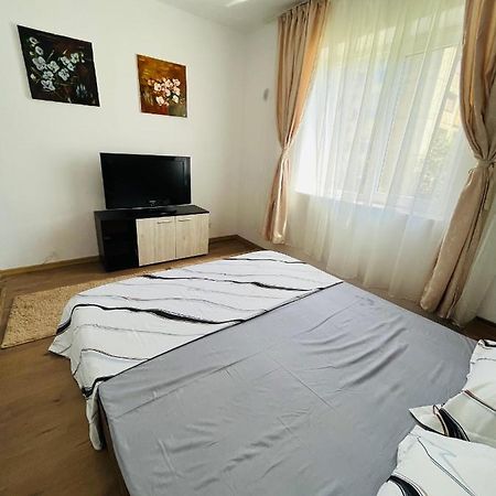 Apartament Yasmy Apartment Orşova Exterior foto