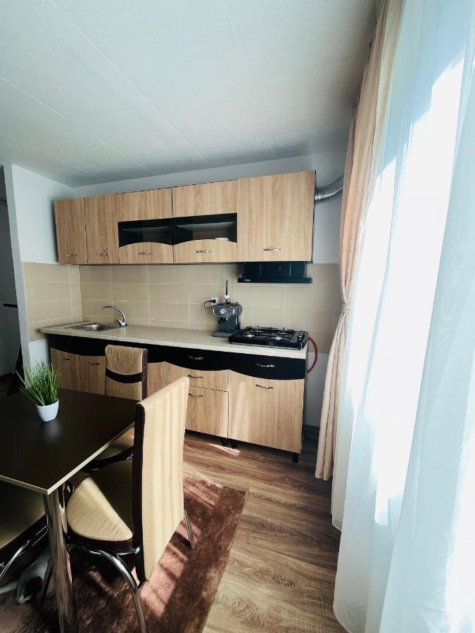 Apartament Yasmy Apartment Orşova Exterior foto